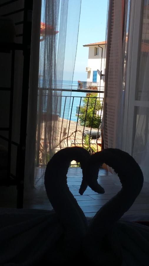 A Due Passi Dal Mare Bed & Breakfast Acquappesa Dış mekan fotoğraf