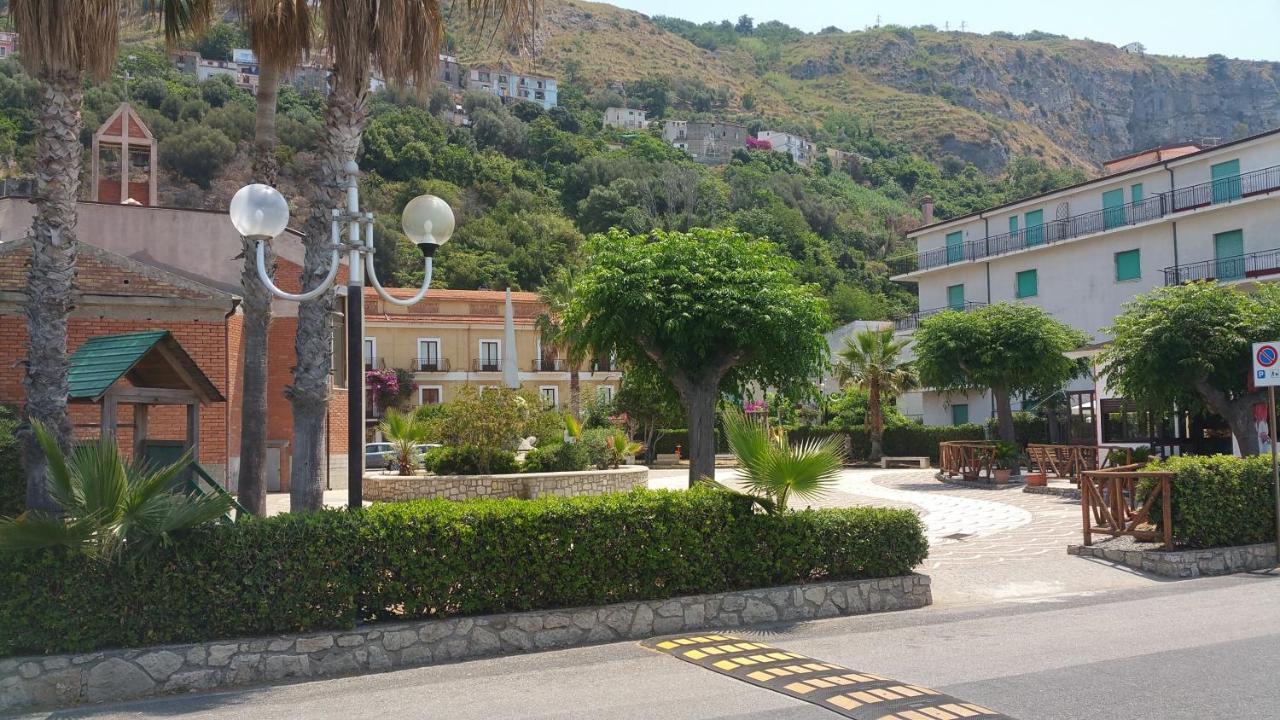 A Due Passi Dal Mare Bed & Breakfast Acquappesa Dış mekan fotoğraf