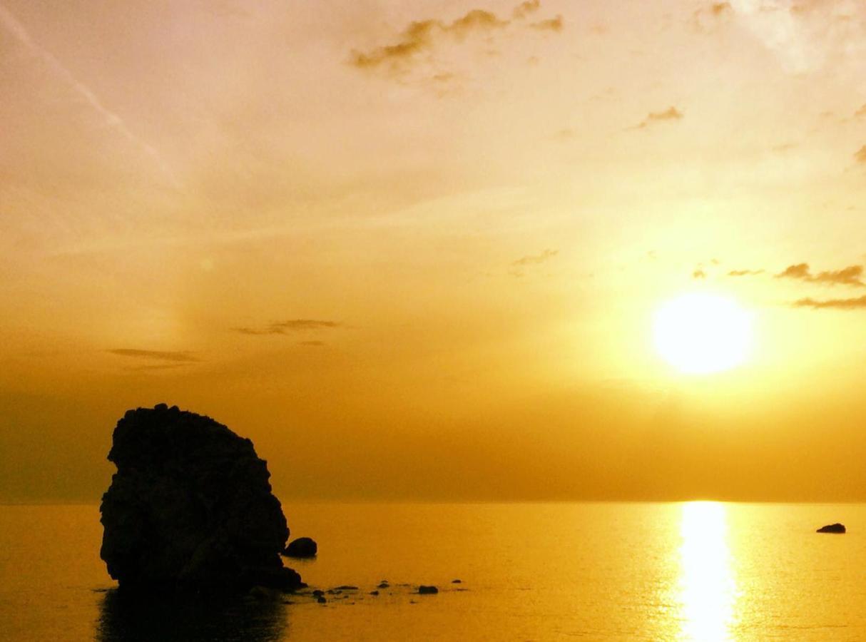 A Due Passi Dal Mare Bed & Breakfast Acquappesa Dış mekan fotoğraf